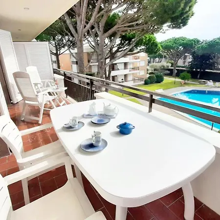Daire Sleeps 4 *